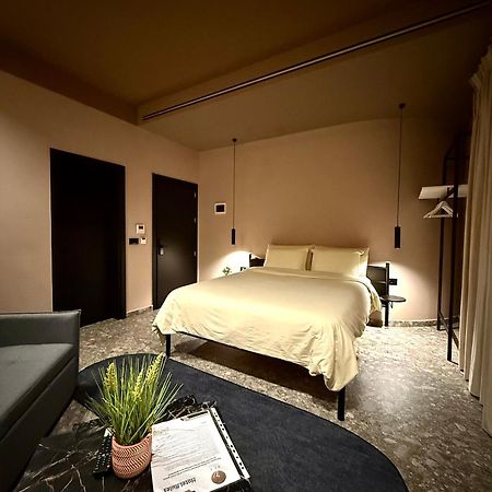 Rex Hotel Boutique ティラナ エクステリア 写真