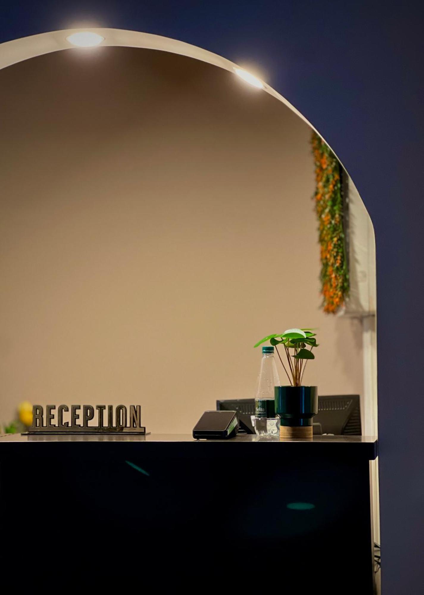 Rex Hotel Boutique ティラナ エクステリア 写真