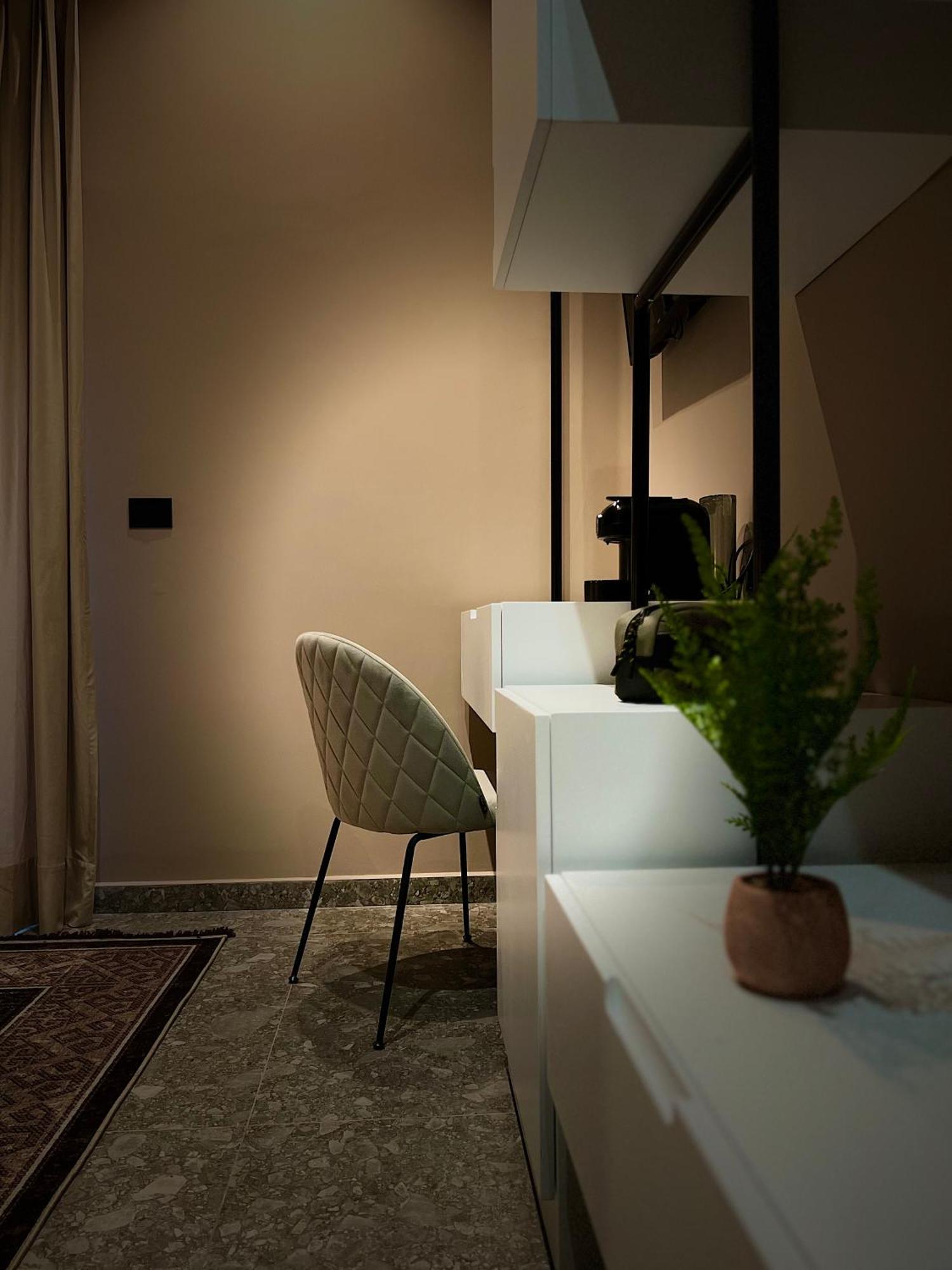 Rex Hotel Boutique ティラナ エクステリア 写真